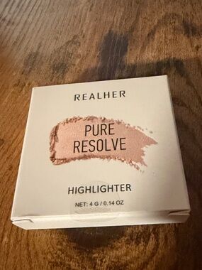 RealHer Pure Resolve Highlighter - Gold Tone-.14 oz